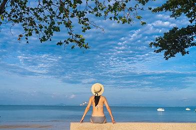 《赛博朋克2077》在线人数破11万 进入Steam热度前十